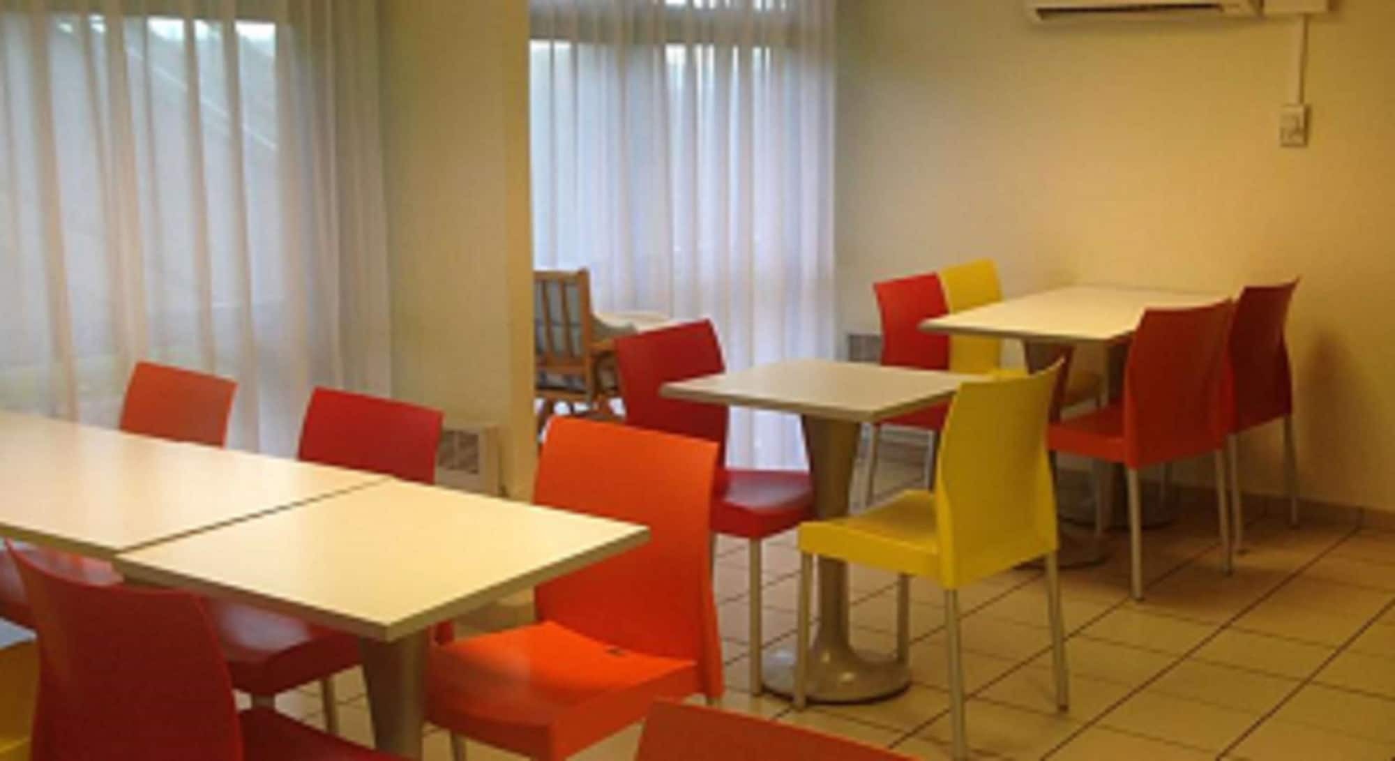 Premiere Classe Niort Est La Crèche Kültér fotó